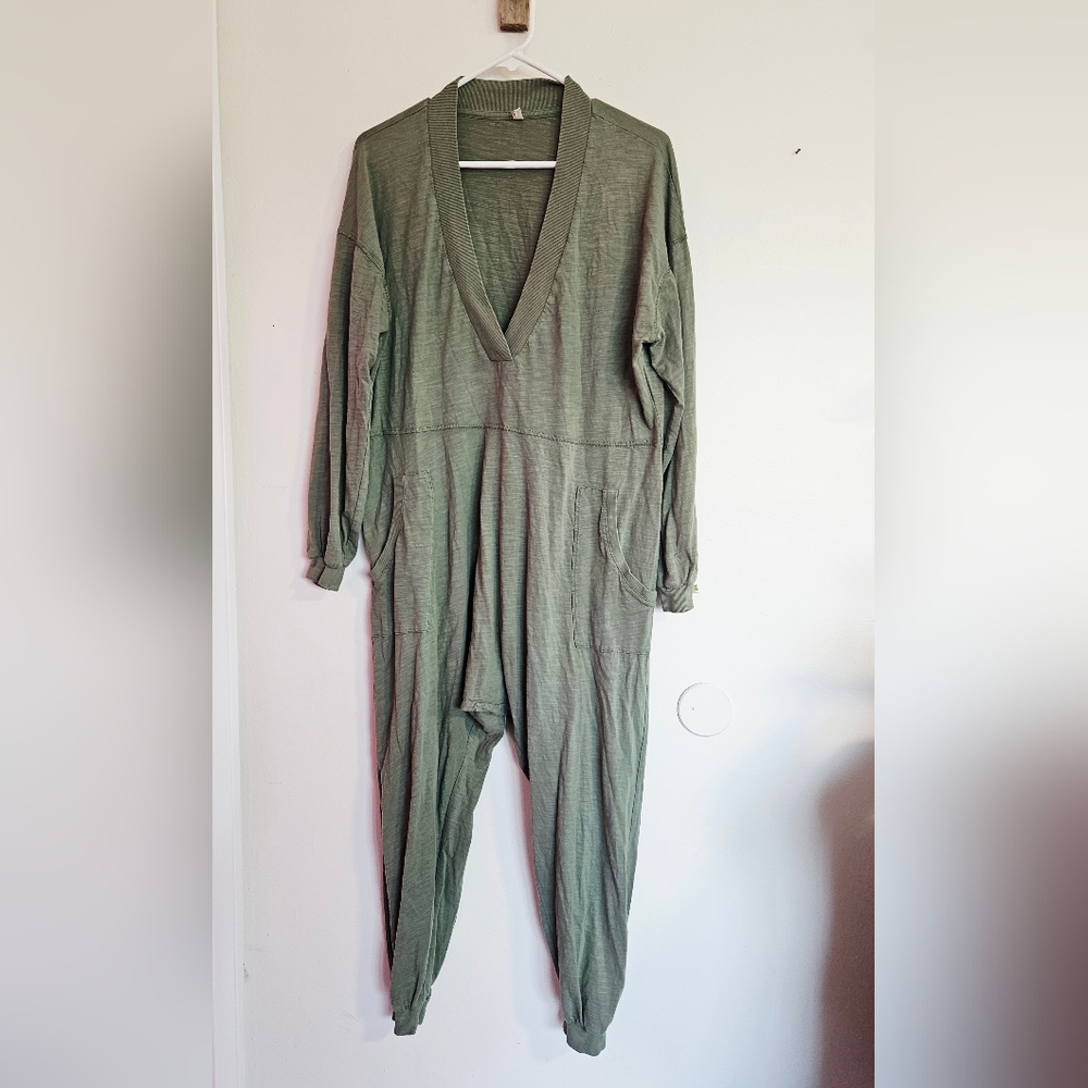 Free People Intimately Just Because Jumpsuit, Olive Green, Oversized Size Xs - Picture 4 of 6